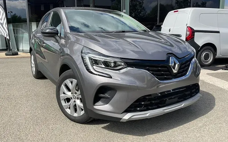 Begagnad Renault Captur Iconic 140 HK (102 kW) 2022 SUV