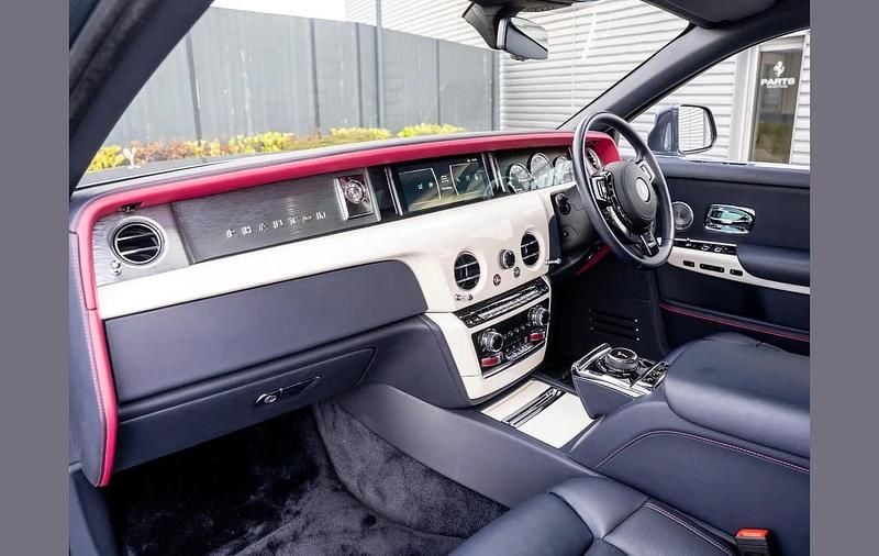 Used Rolls Royce Phantom 563 HP (414 kW) 2023 Grey Sedan