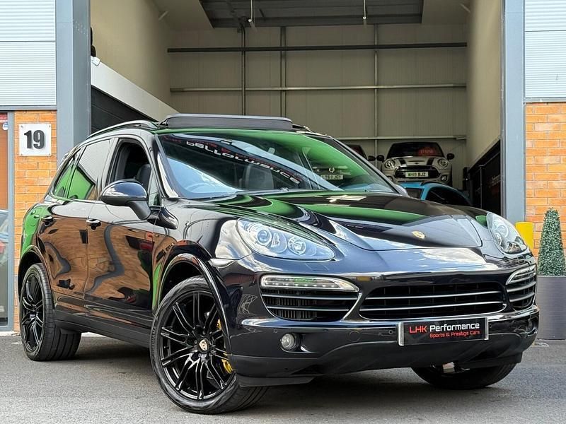 Black Used 2013 Porsche Cayenne SUV | £18,995 (Fair price) - Image 1/4