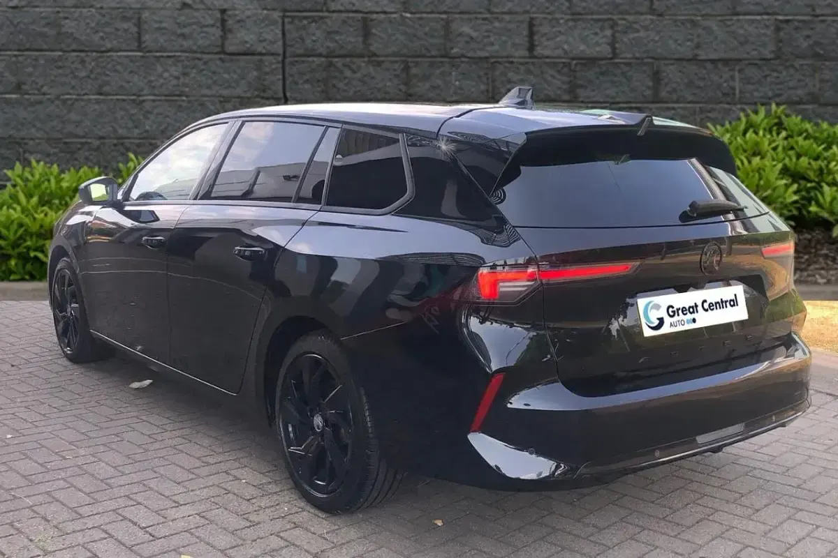 Used Vauxhall Astra S 128 HP (94 kW) 2024 Black Estate