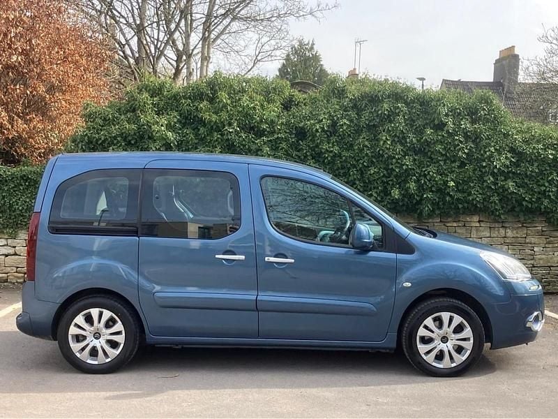Used Citroën Berlingo 90 HP (66 kW) 2015 Blue MPV