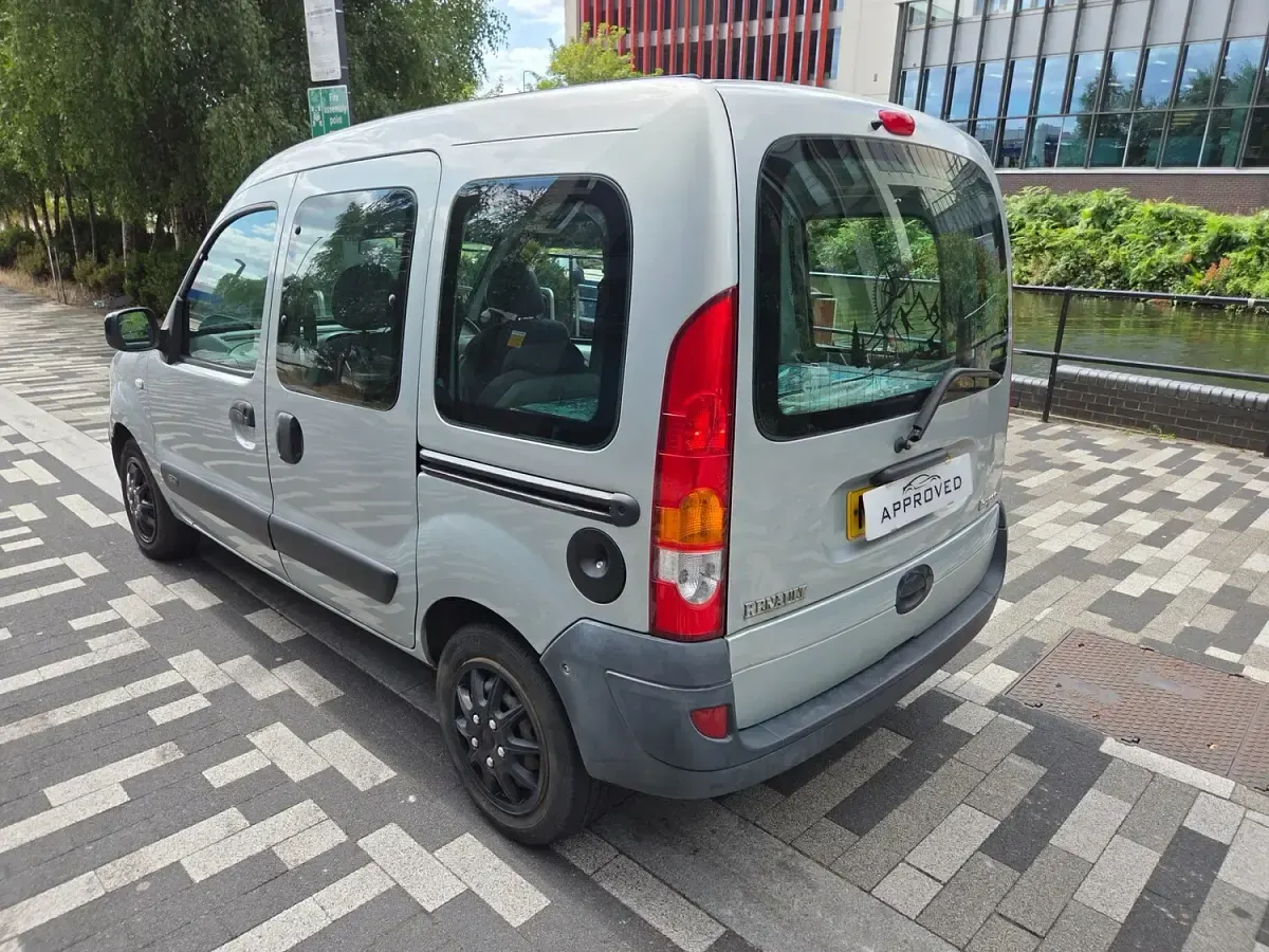 Used Renault Kangoo Expression 106 HP (77 kW) 2007 Grey MPV