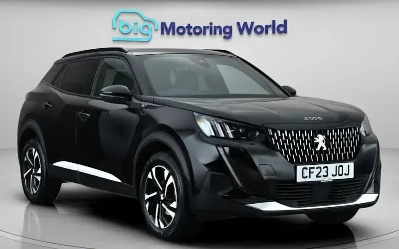 Used Peugeot 2008 GT 131 HP (96 kW) 2023 SUV