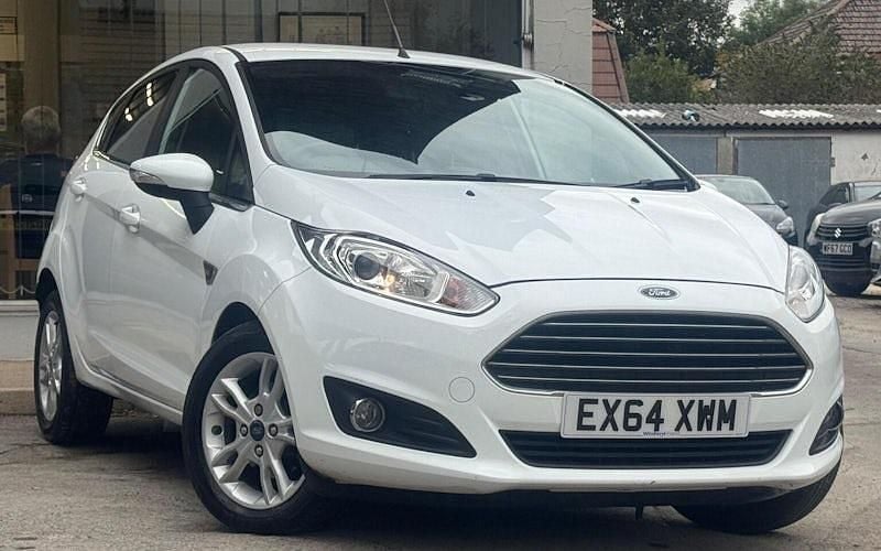 Used 2017 Ford Fiesta Zetec Hatchback | £5,495 (Good price) - Image 1/4