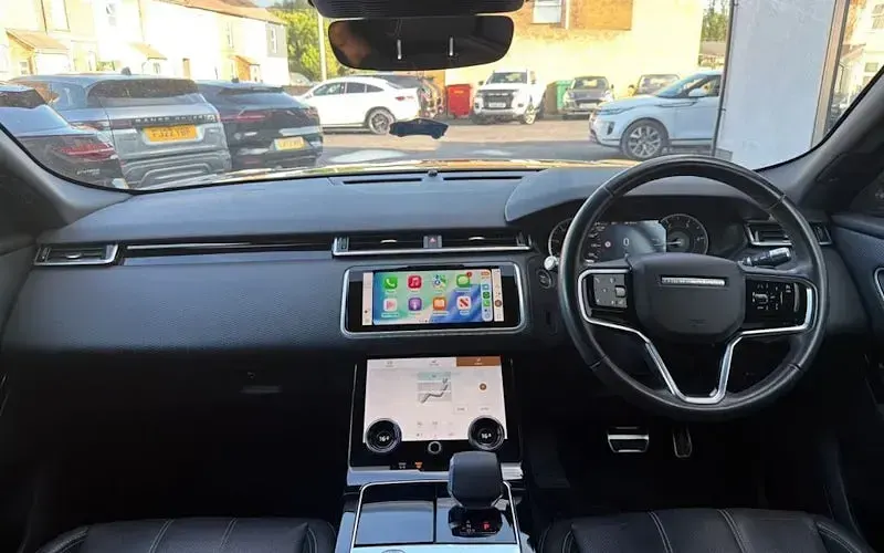 Used Land Rover Range Rover Velar R-Dynamic 204 HP (150 kW) 2022 Black SUV