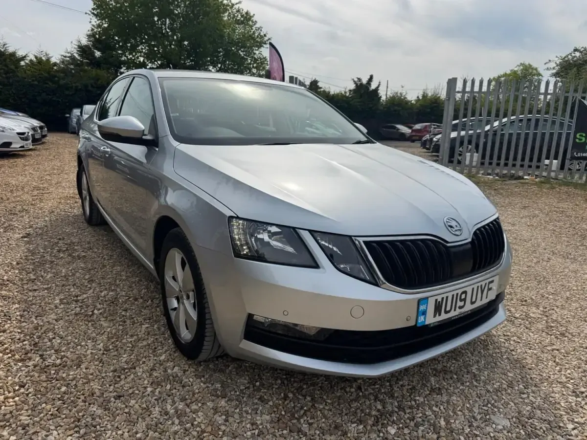 Begagnad Skoda Octavia SE Technology 2019 Silver Halvkombi