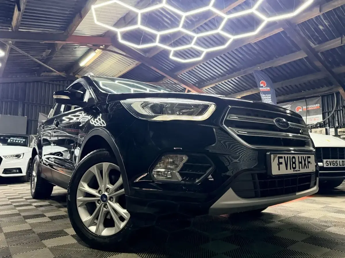 Used Ford Kuga Titanium 147 HP (108 kW) 2018 Black SUV