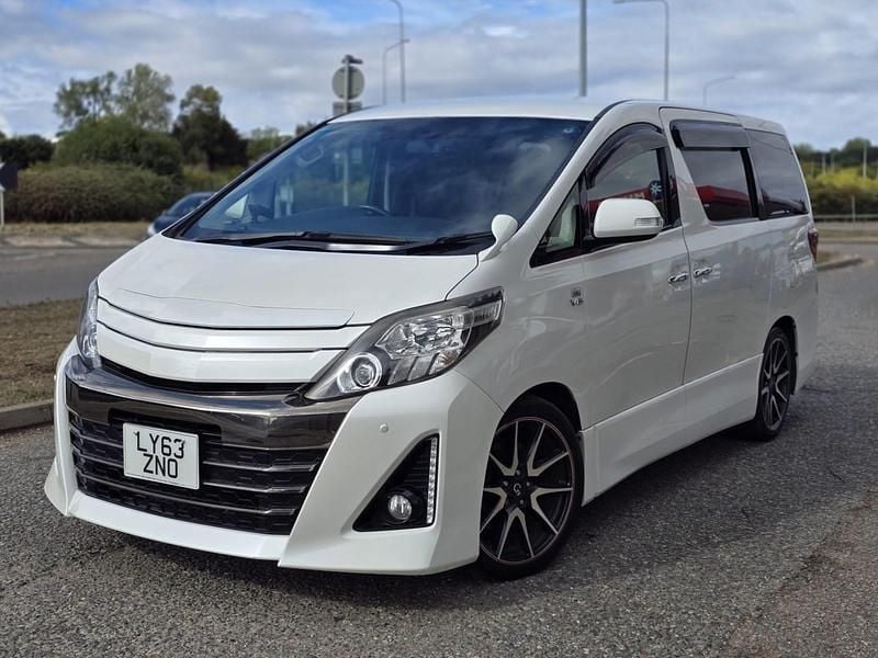 Usado Toyota Alphard 2014 Branco Monovolume