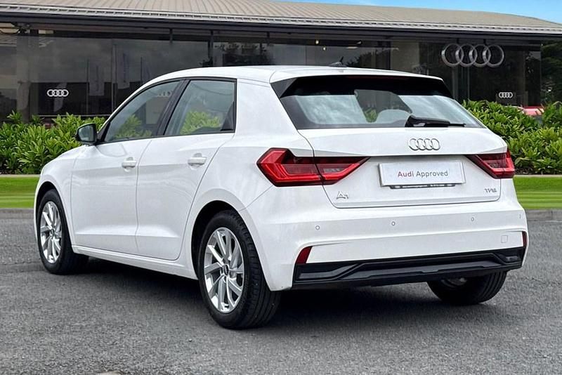 Used Audi A1 Sport 110 HP (80 kW) 2021 White Hatchback