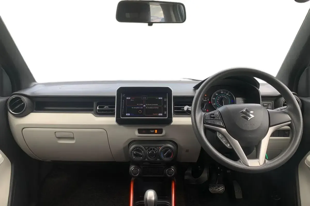 Usado Suzuki Ignis SZ-T 90 HP (66 kW) 2018 Branco SUV