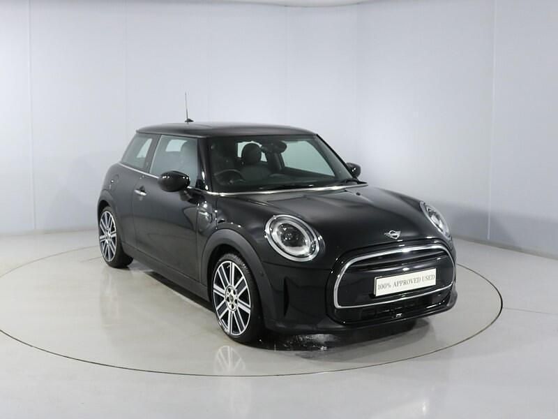 Used Mini Cooper Exclusive 134 HP (98 kW) 2022 Black Hatchback