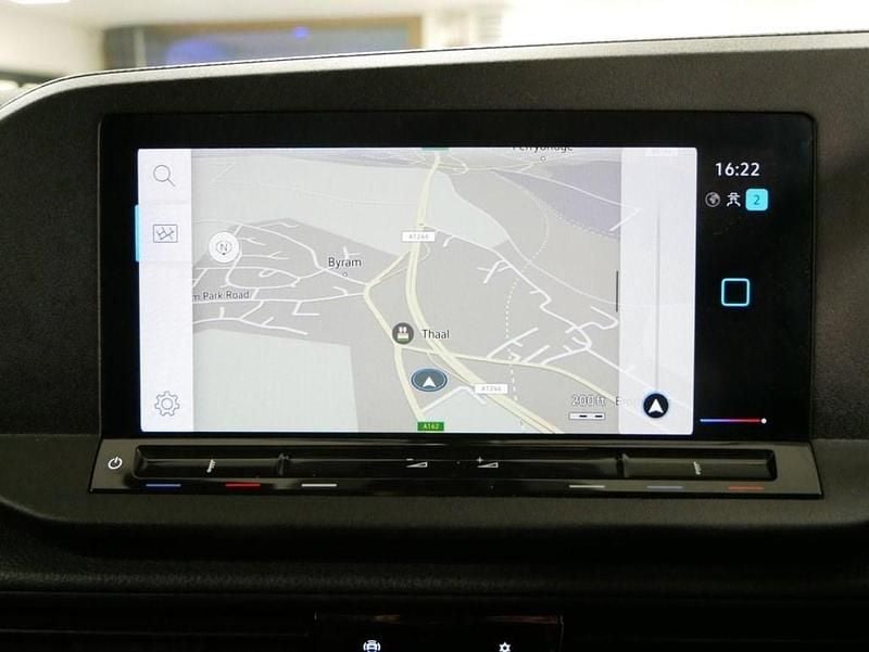 Used VW Caddy Edition 102 HP (75 kW) 2021 White MPV