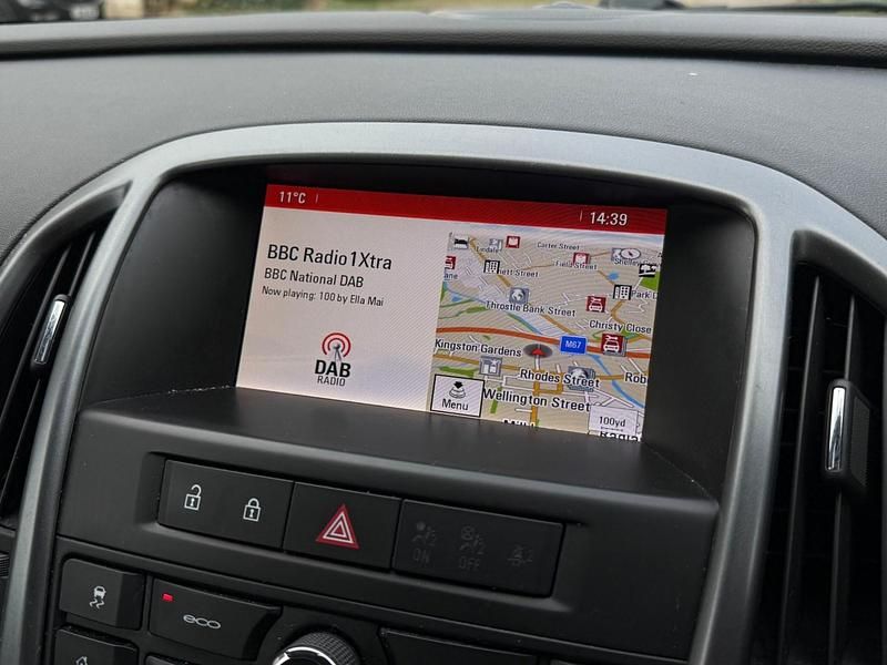 Used Vauxhall Astra 2015 Blue Hatchback