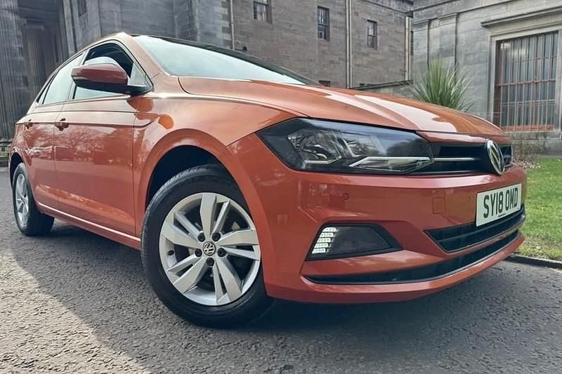 Used VW Polo SE 95 HP (69 kW) 2018 Orange Hatchback