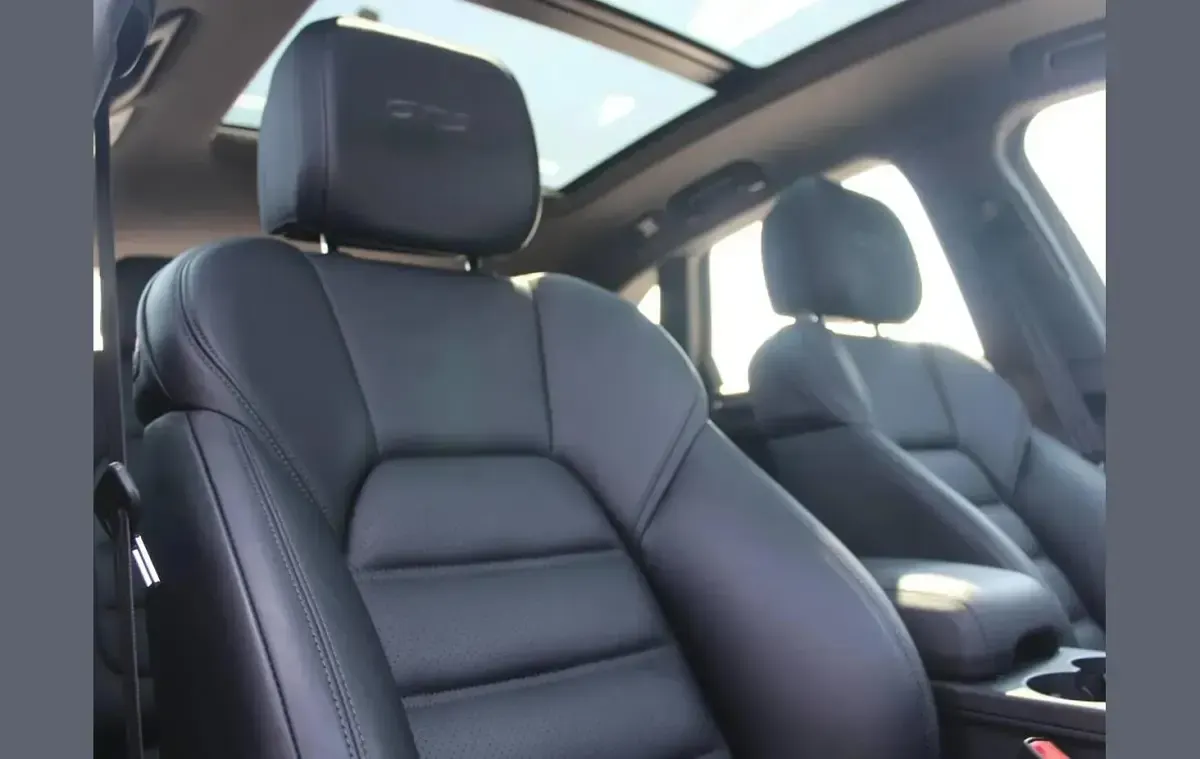 Used Porsche Macan 434 HP (319 kW) 2025 Grey SUV