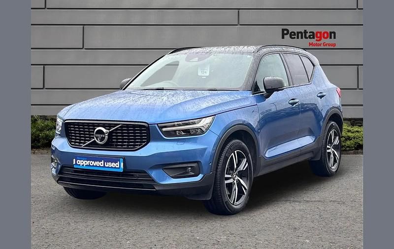 Used Volvo XC40 R-Design 187 HP (137 kW) 2018 Blue SUV