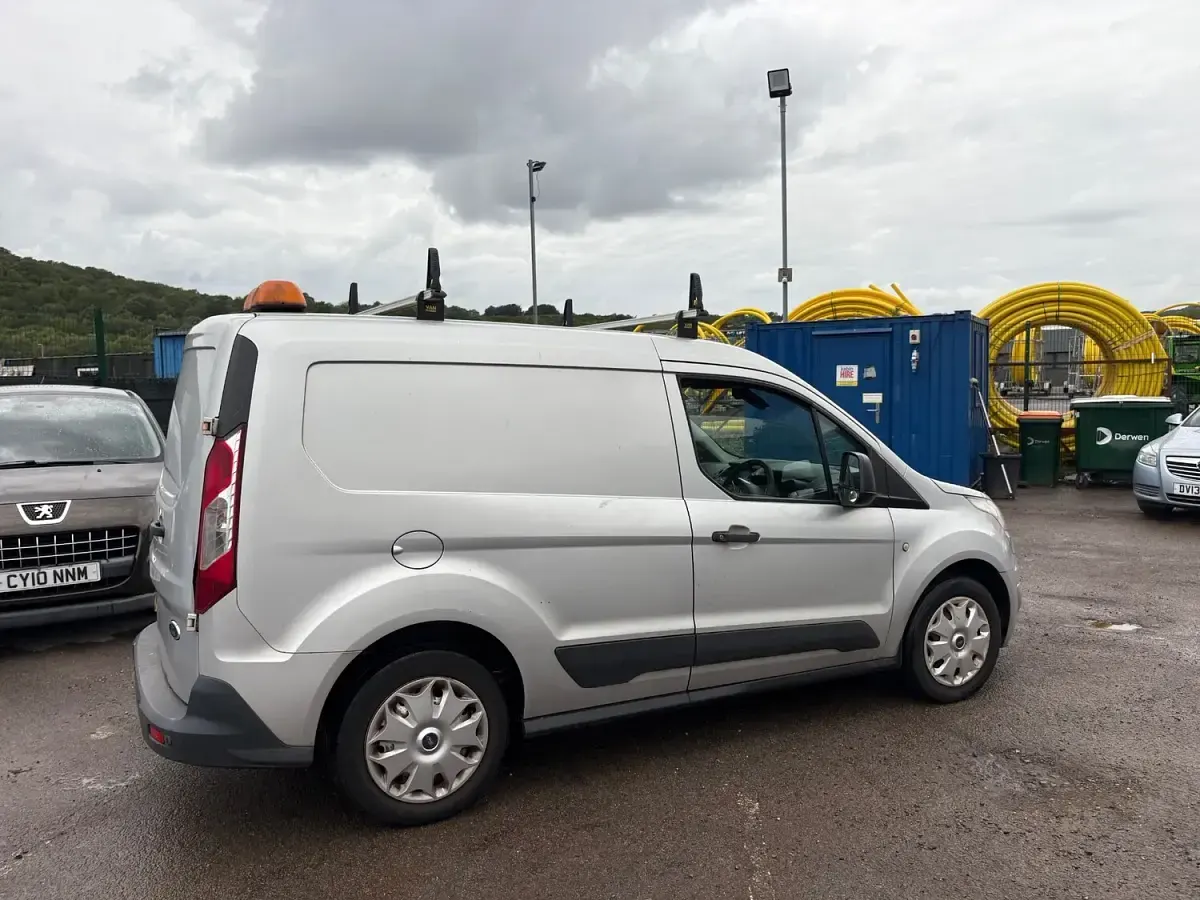 Used Ford Transit Connect Trend 75 HP (55 kW) 2014 Silver MPV
