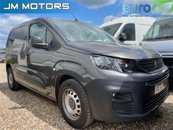 Grey Used 2020 Peugeot Partner S MPV | £9,588 (Fair price) - Image 1/1