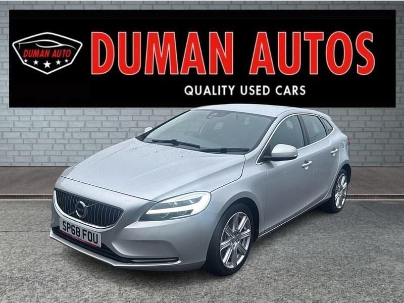 Used Volvo V40 Inscription 120 HP (88 kW) 2018 Silver Hatchback