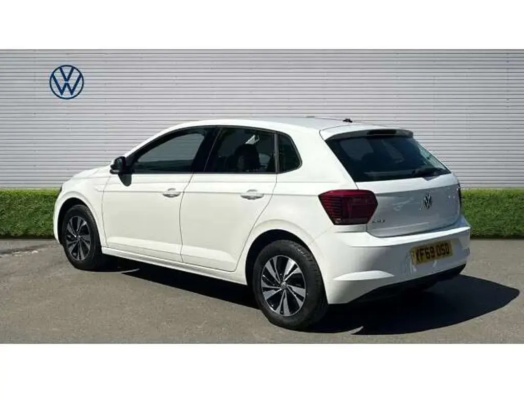 Used VW Polo SE 95 HP (69 kW) 2019 White Hatchback