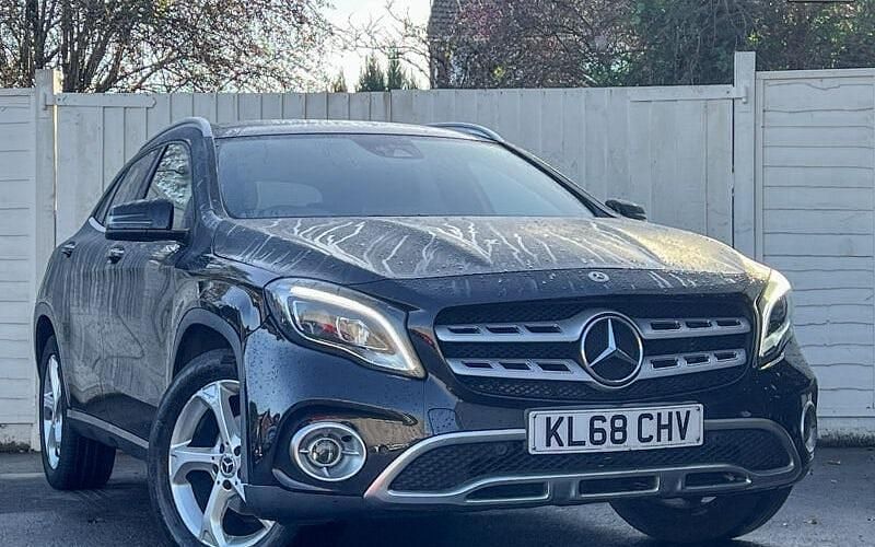 Used Mercedes GLA200 Premium Plus 136 HP (100 kW) 2019 SUV