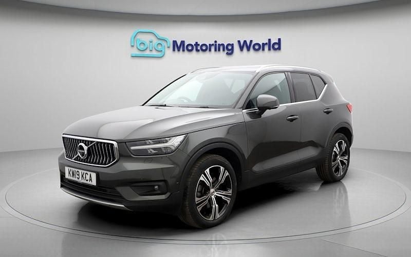 Used Volvo XC40 Inscription 190 HP (139 kW) 2019 Grey SUV
