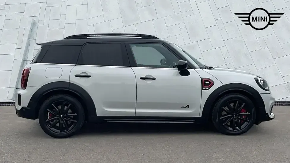 Used Mini John Cooper Works Countryman 306 HP (225 kW) 2022 Silver SUV