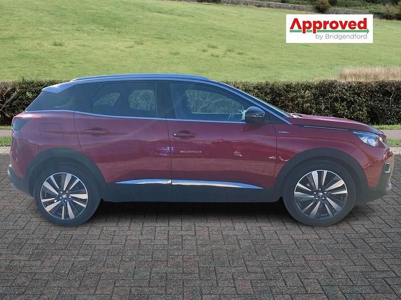 Used Peugeot 3008 Premium 2018 Red SUV