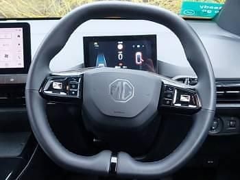 Used MG MG4 EV Trophy 149 kW (203 HP) 2022 Orange Hatchback