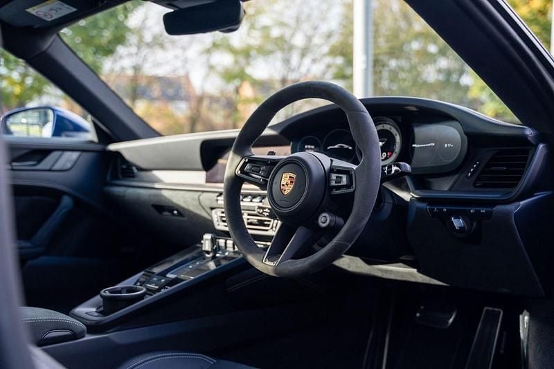 Used Porsche 911 Carrera 4 GTS 480 HP (353 kW) 2023 Blue Coupe