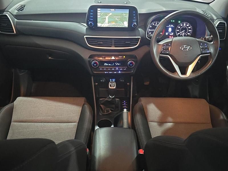 Used Hyundai Tucson SE 132 HP (97 kW) 2019 White SUV