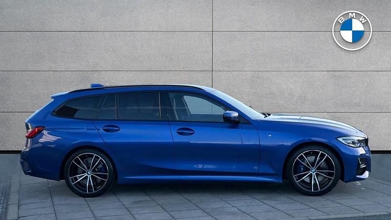 Used BMW 330 M Sport 254 HP (186 kW) 2019 Blue Estate