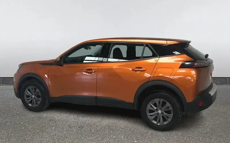 Used Peugeot 2008 Active Premium 101 HP (74 kW) 2021 Orange SUV