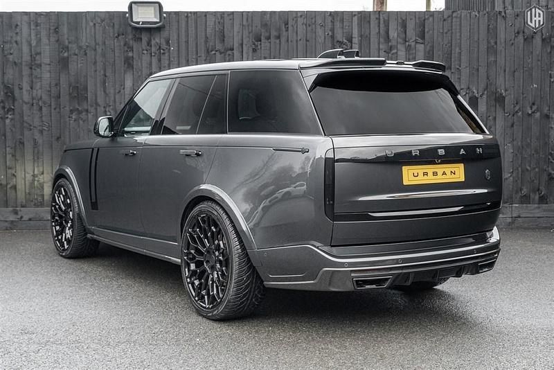 Used Land Rover Range Rover Autobiography 300 HP (220 kW) 2023 Carpathian grey SUV