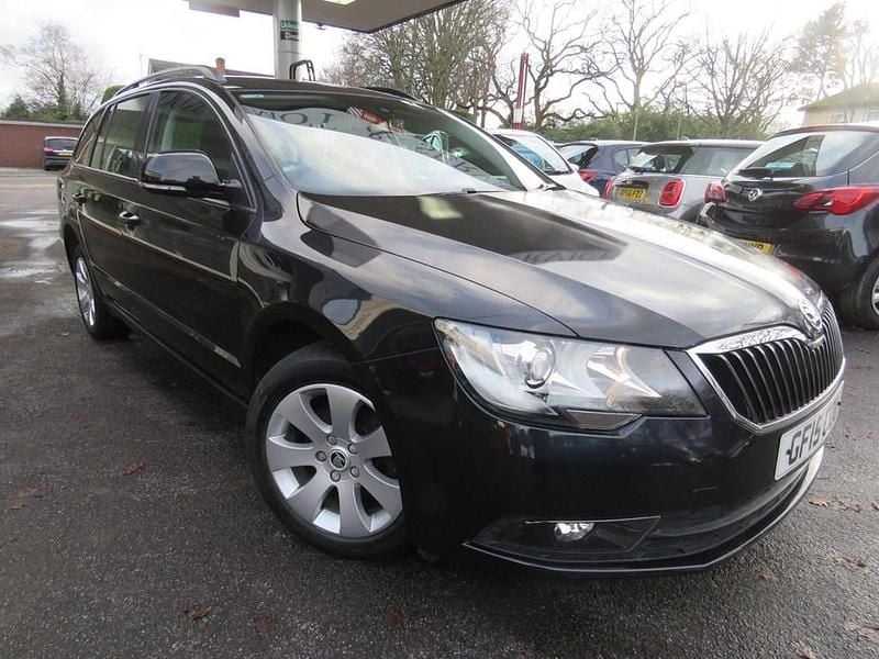 Used Skoda Superb 140 HP (102 kW) 2015 Black Estate