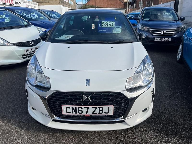 Used DS Automobiles DS3 Connected Chic 2017 White Hatchback