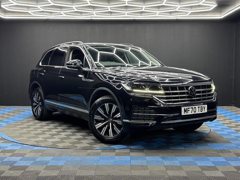 Black Used 2020 VW Touareg SEL SUV | £31,990 (Super price) - Image 1/4