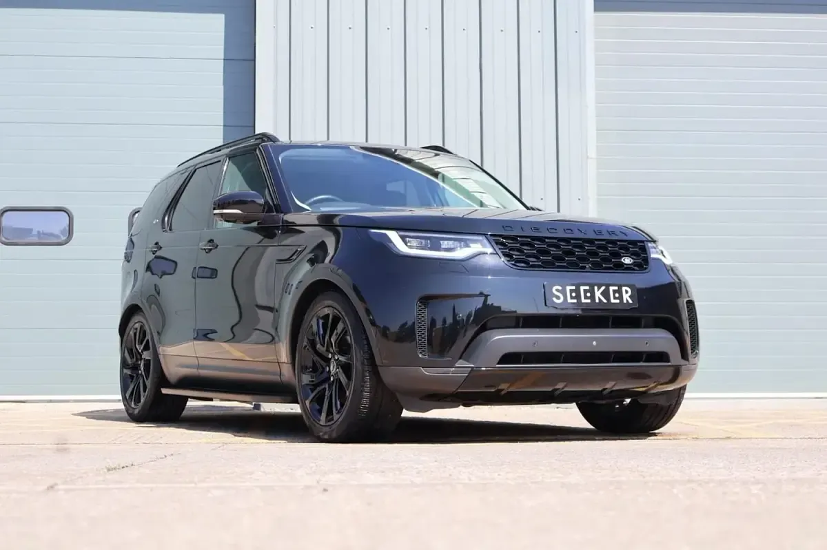Used Land Rover Discovery SE 2023 Black SUV