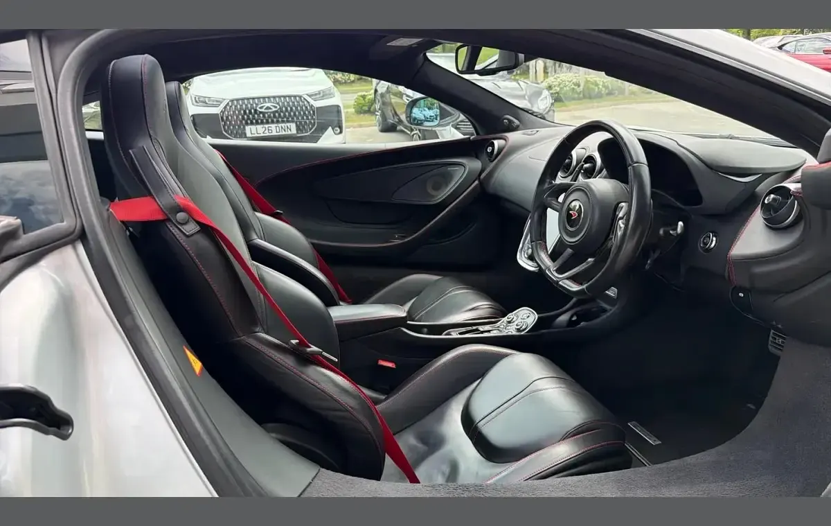 Used McLaren 570GT 570 HP (419 kW) 2019 Silver Coupe