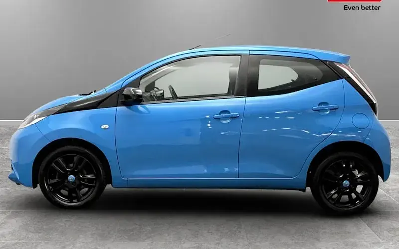 Used Toyota Aygo X-cite 69 HP (50 kW) 2016 Hatchback