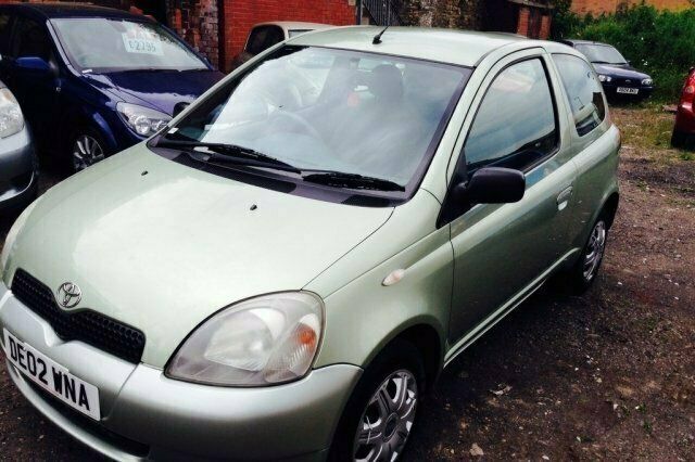 Used Toyota Yaris 2002 Hatchback