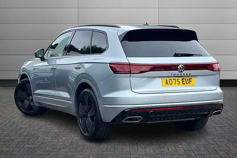Used VW Touareg Edition 286 HP (210 kW) 2026 Silver SUV