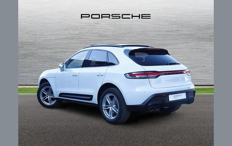 Used Porsche Macan 261 HP (191 kW) 2024 White SUV
