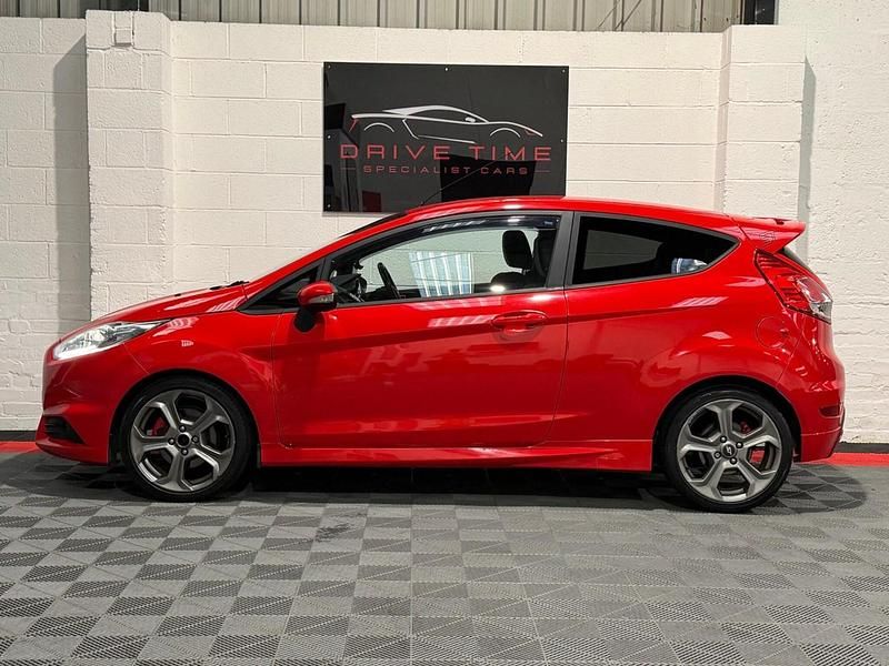 Used Ford Fiesta ST 2014 Red Hatchback