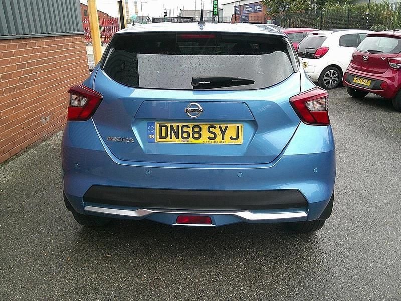 Used Nissan Micra N-Connecta 90 HP (66 kW) 2018 Blue Hatchback
