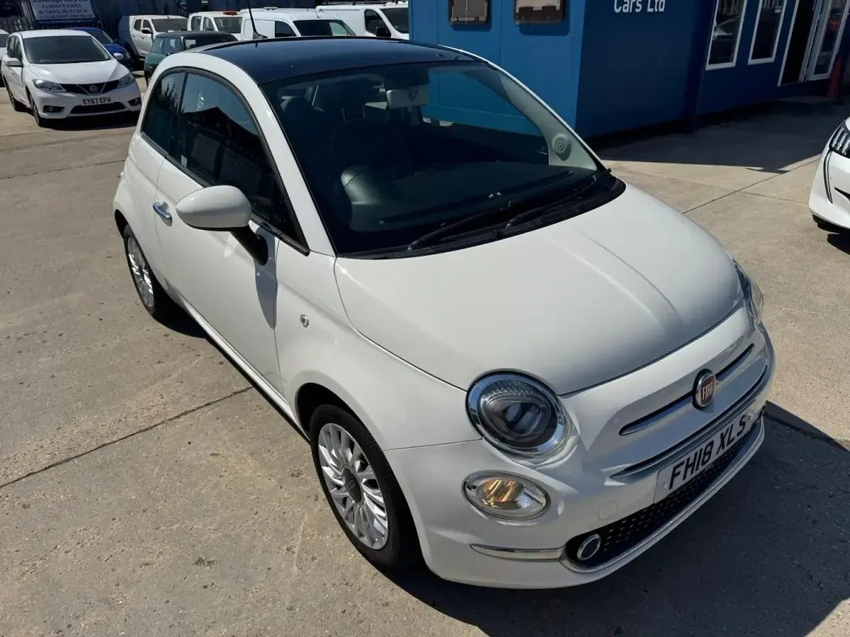 Used Fiat 500 Lounge 69 HP (50 kW) 2018 White Hatchback