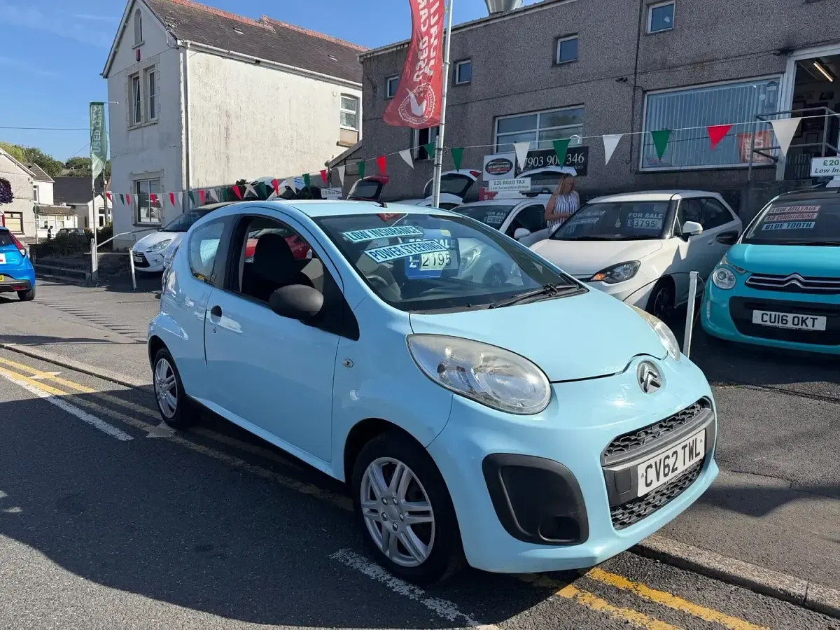 Used Citroën C1 68 HP (50 kW) 2012 Blue Hatchback
