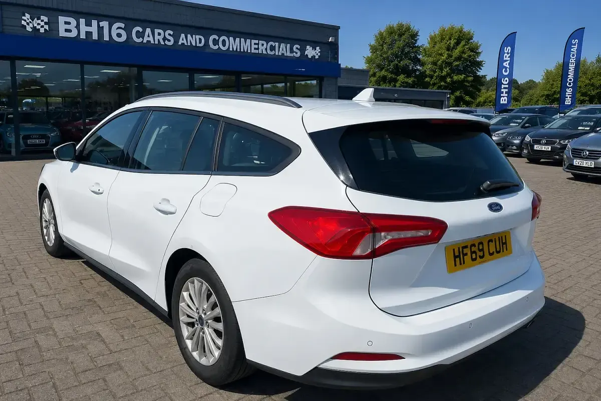 Used Ford Focus Titanium 150 HP (110 kW) 2019 White Estate