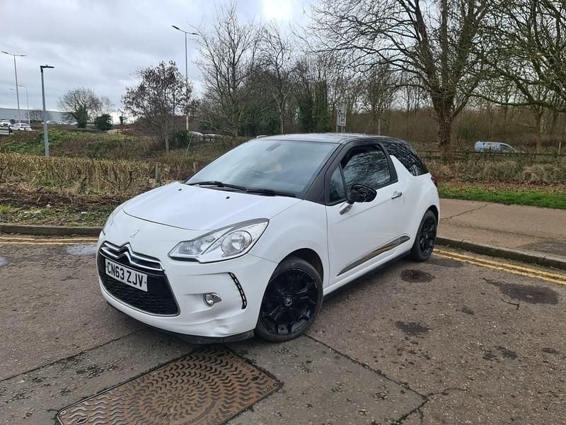 Used Citroën DS3 2013 White Hatchback