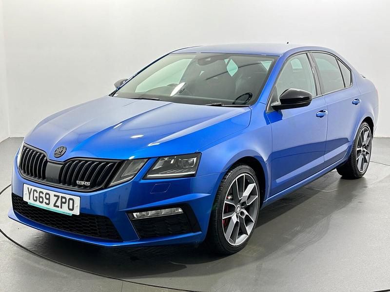 Used Skoda Octavia vRS 245 HP (180 kW) 2018 Blue Hatchback